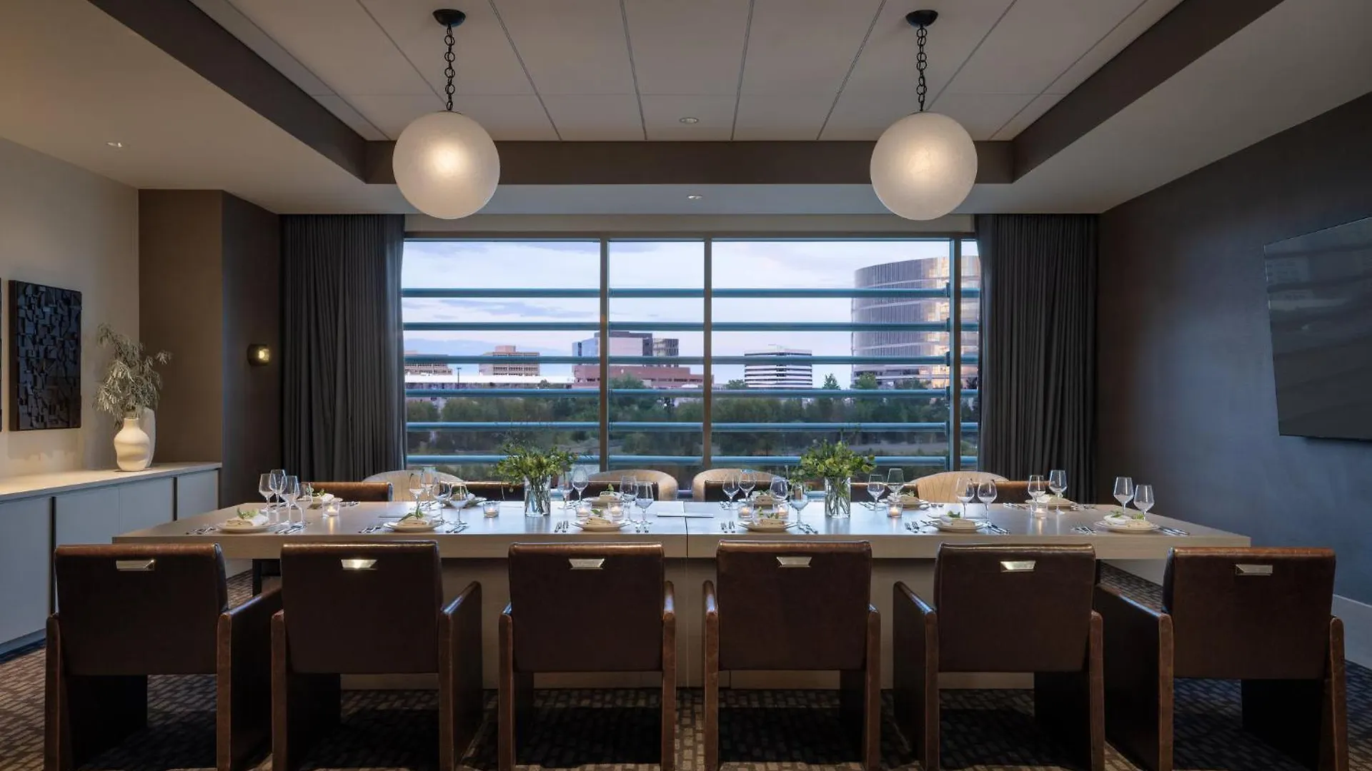 Kimpton Claret Hotel By Ihg Денвер